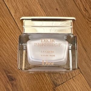 Dior Prestige La Crème Texture Riche - Elegant Gold and White